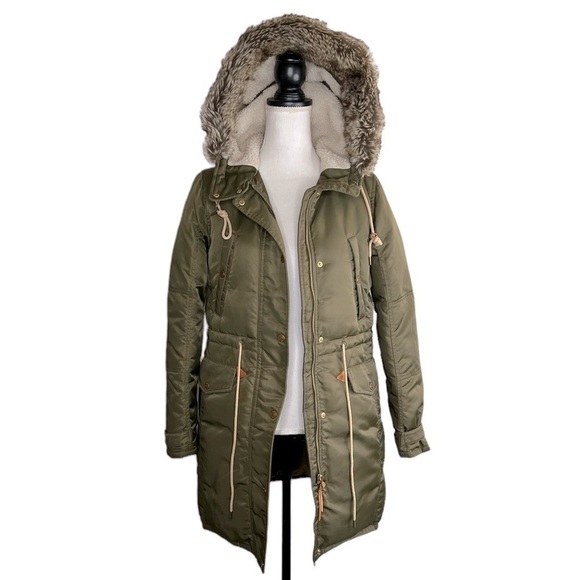 Levi Strauss Women’s Green Poly Duck Down Filled Faux Fur Hooded Parka Jacket - Picture 7 of 16